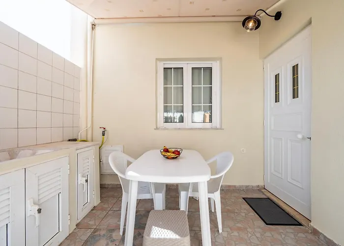 Apartman The Dockside - Steps Away From The Kosz