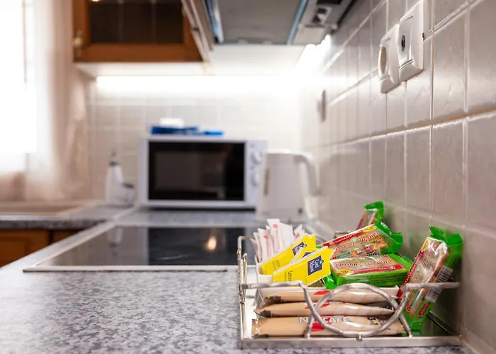 Apartman The Dockside - Steps Away From The