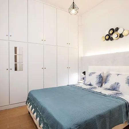 Апартаменты The Dockside - Steps Away From The