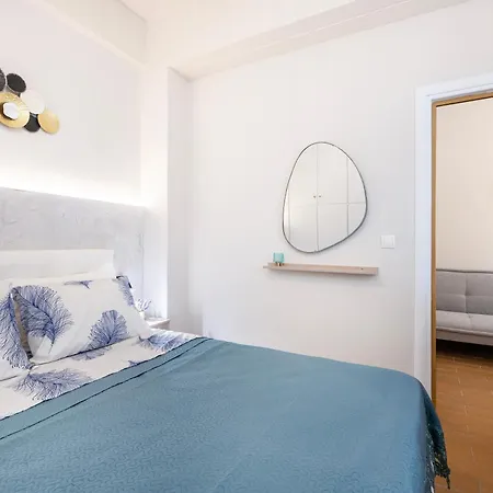 Апартаменты The Dockside - Steps Away From The Кос